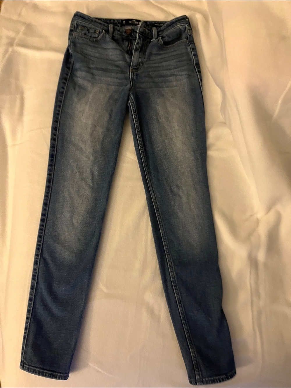 Hollister Women's Skinny Jeans in Faded Blue Wash